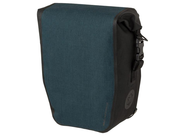 Agu Shelter Clean Vanntett Sideveske M Blå, 17l, 750g, 26x43x15cm