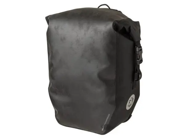 Agu Shelter Clean Vanntett Sideveske L Sort, 21l, 1100g, 32x43x15cm 