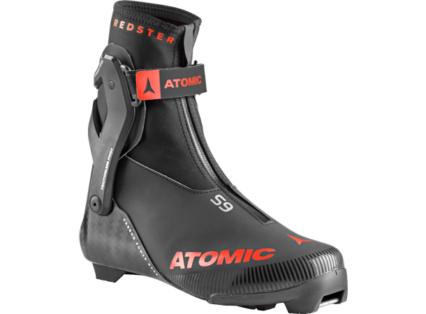 Atomic Redster S9 Black/Red 45 1/3 Topp skøyteskisko med karbonsåle