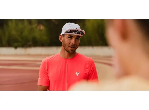 Compressport Pro Racing Cap Superlett og ergonomisk racing cap 