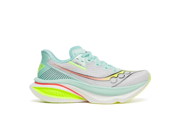 Sauconye Endorphine Azura W Supertrainer ytelse uten karbonplate 