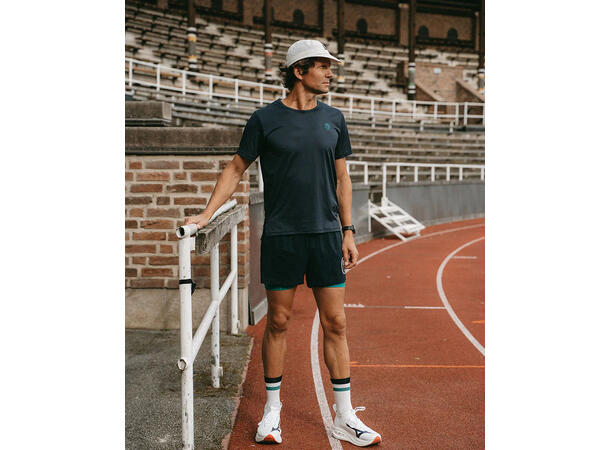 YMR Track Club Stadion Mens 2in1 Shorts Lett og fleksibel 2 i 1 shorts