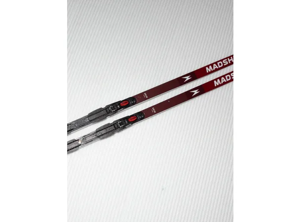 Madshus Nordic Pro Skin | 26/27 Stabil og lett felleski for tur/trening 