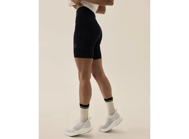 YMR Track Club Båstad Ladies Mid Tights Teknisk mellomlang tights for dame 