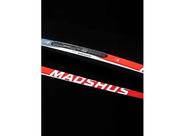 Madshus Race Pro Skate | 26/27 Lett, stabil og rask skøyteski 