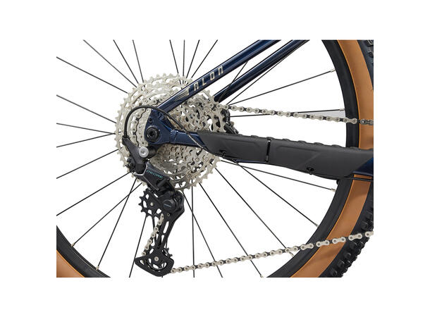 Giant Talon 29 0 Ultra Navy Lett, robust og klar for sti 