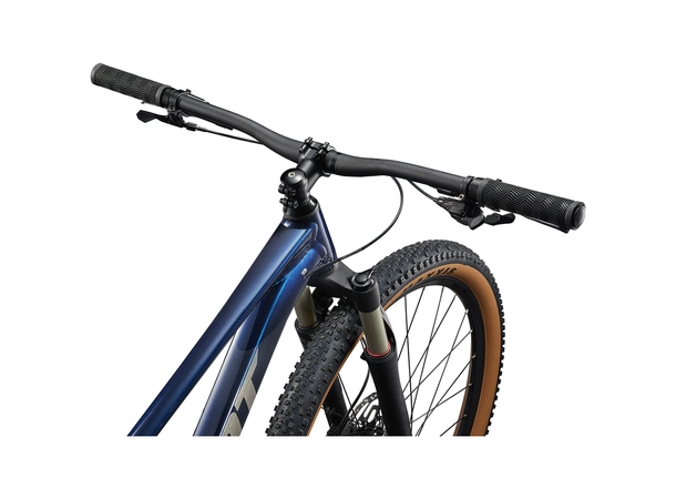 Giant Talon 29 0 Ultra Navy Lett, robust og klar for sti 