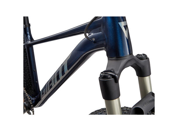 Giant Talon 29 0 Ultra Navy Lett, robust og klar for sti 
